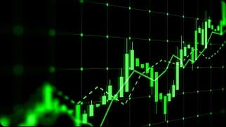 Learn how to identify momentum shifts and confirm with liquidity and volume signals before the crowd catches on.